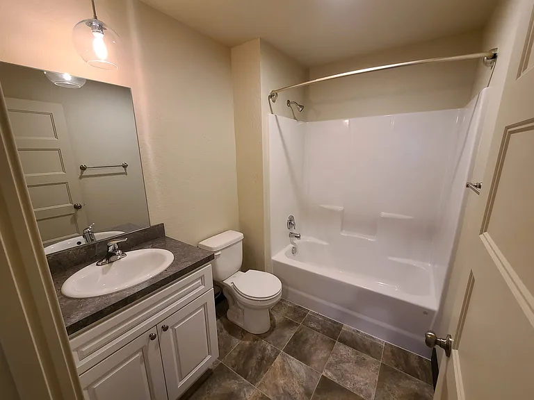 1227 Edwards Ln — Photo 20