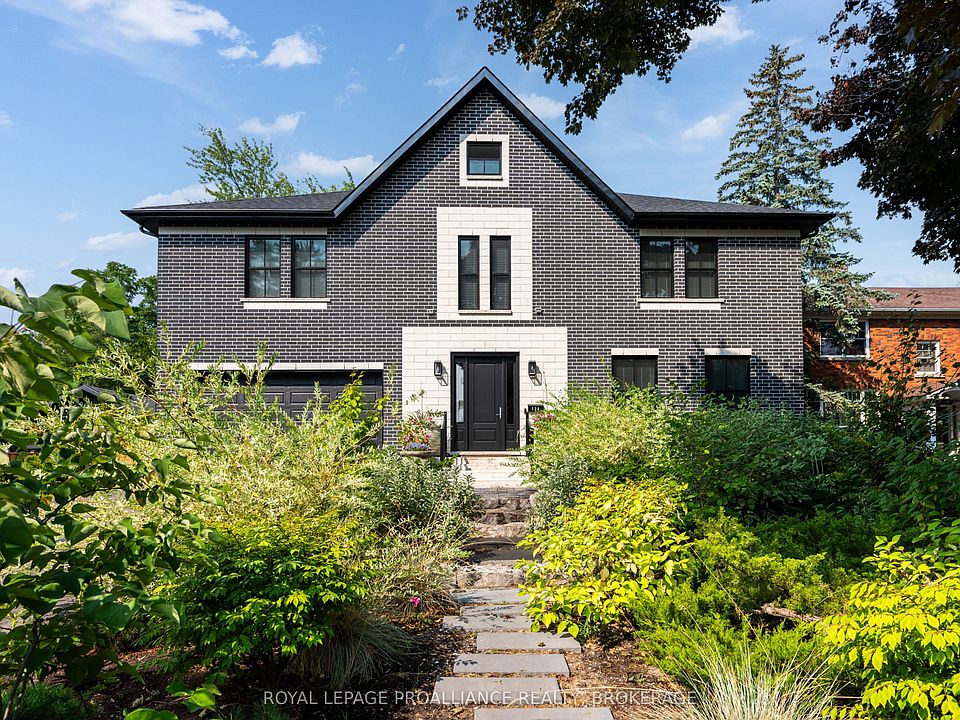 1st image of 124 Churchill Cres