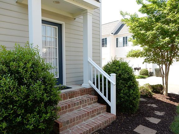 4th image of 4504 Gwens Way