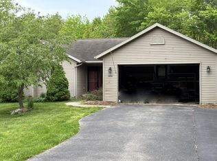 5456 Ada Dr SE, Ada, MI 49301