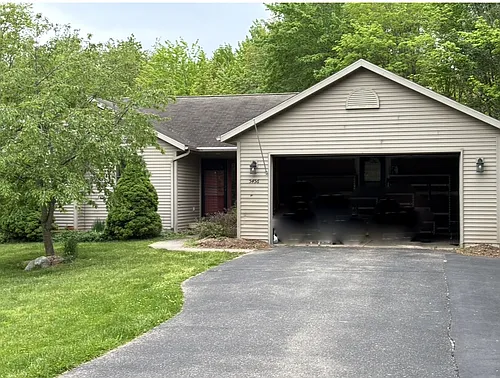 5456 Ada Dr SE Photo 1