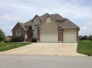 4517 SW Admiral Byrd Dr, Lees Summit, MO 64082