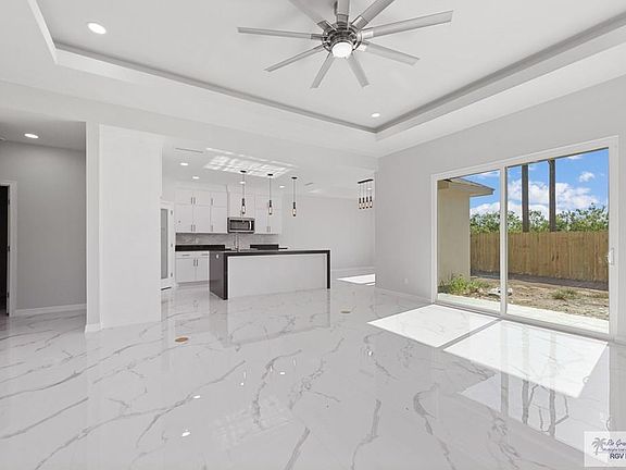 5th image of 7013 Heliconia Dr