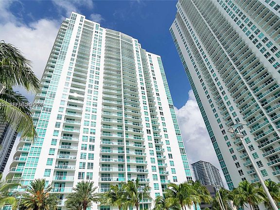 2nd image of 951 Brickell Ave APT 3107