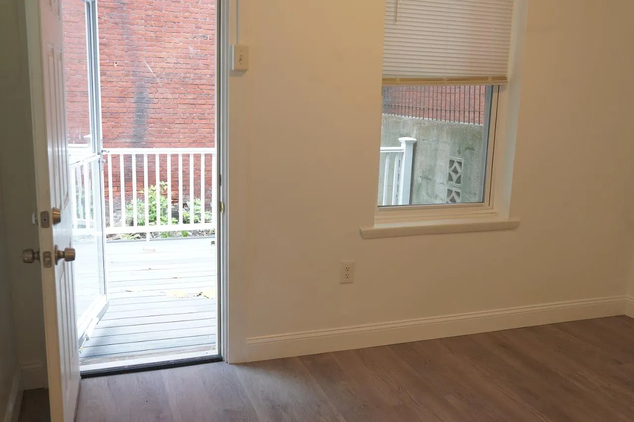 1 bed, 500 sqft, $1,100 — Photo 3