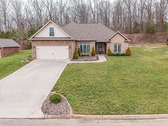 2nd image of 954 Old Hickory Ln