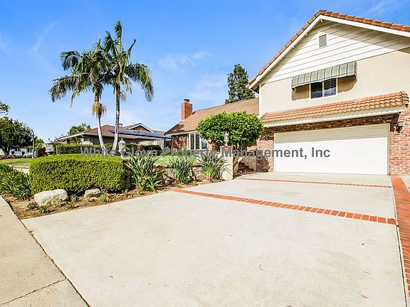 2nd image of 2956 Puente St