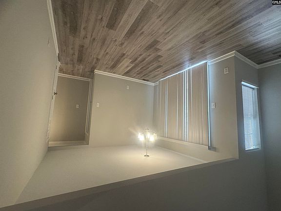 5th image of 17 Bradstone Cir
