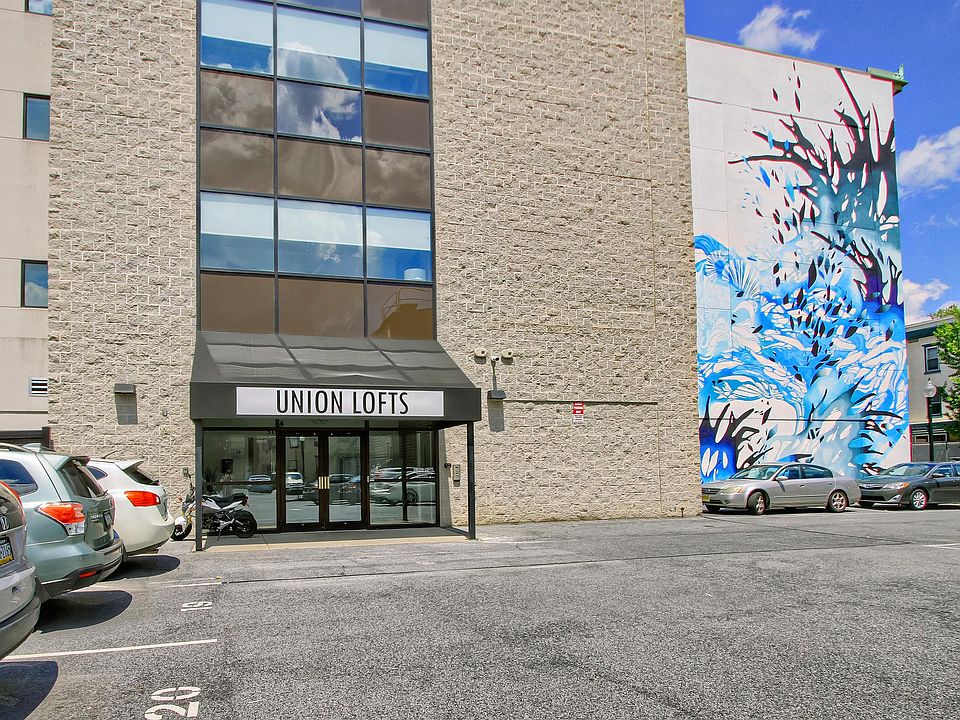 1st image of 922 N 3rd St APT 410