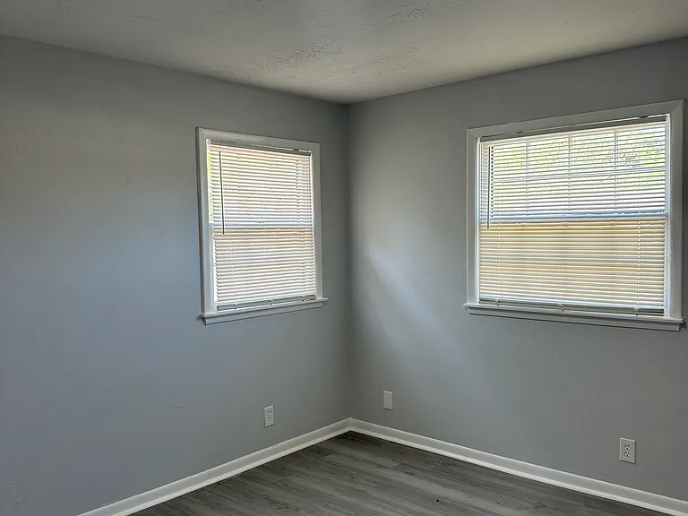 6117 Belgrade Dr NW — Photo 9
