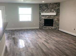 4200 Blackberry Ln, Port Arthur, TX 77642