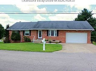 115 Sunset Dr, Milton, WV 25541
