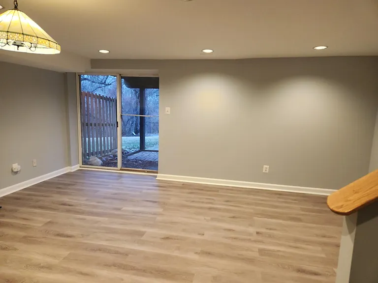 14318 Beaker Ct — Photo 11