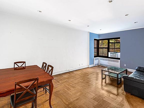 2nd image of 230 Park Pl APT 2-P