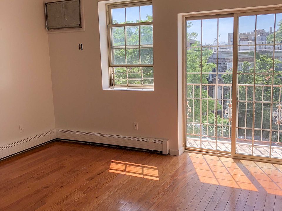 1st image of 2905 Bronxwood Ave #2