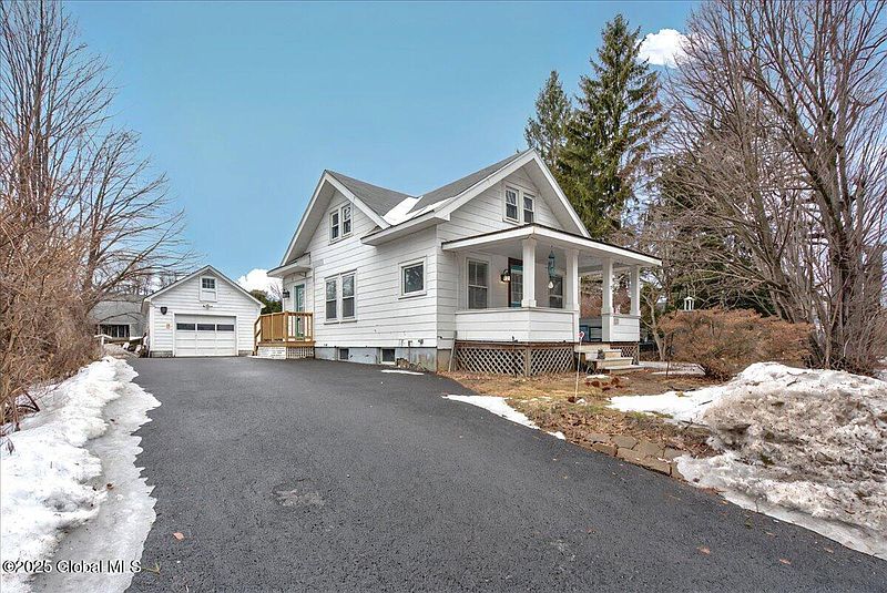 5th image of 321 Kingsley Rd