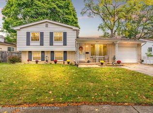 2414 Leon Ave, Lansing, MI 48906