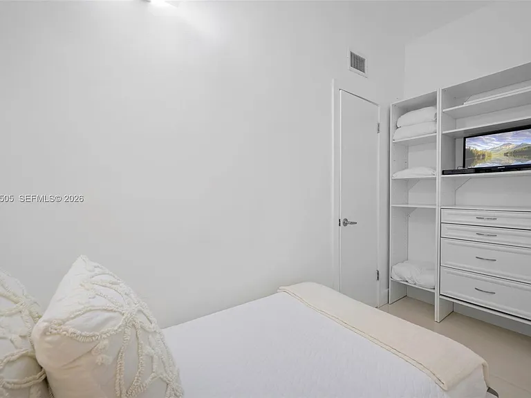 19370 Collins Ave #Penthouse 14 — Photo 12