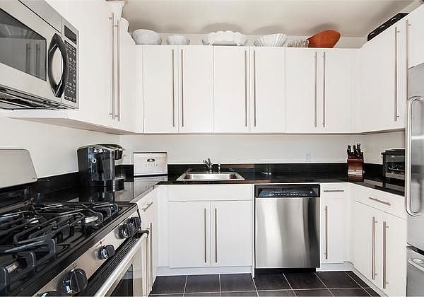 1st image of 50 Murray St APT 601