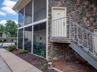 408 Park De Ville Pl, Columbia, MO 65203