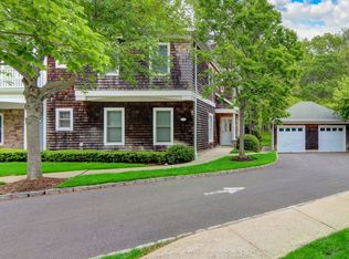20 Gianna Ct, Southampton, NY 11968