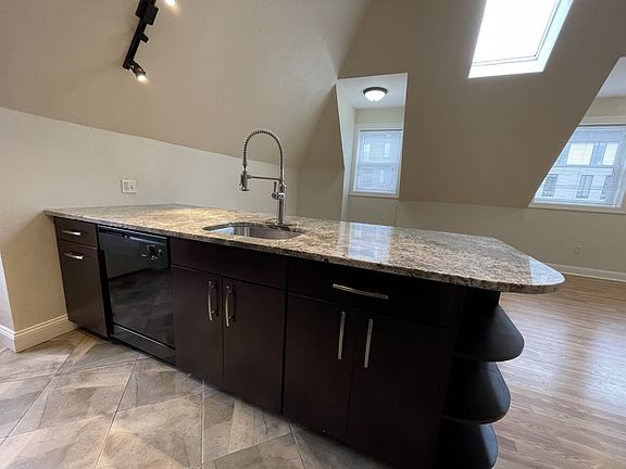 4th image of 5511 Baum Blvd #9