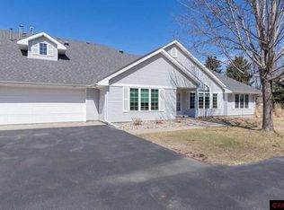 1532 Graystone Ln, North Mankato, MN 56003