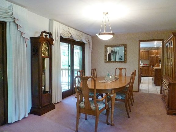 5th image of 3031 E Lois Ave