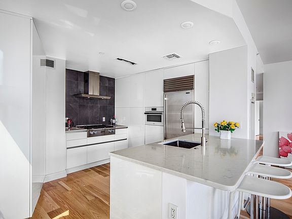2nd image of 200 Chambers St APT 21F
