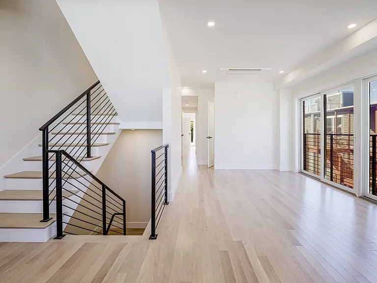 59 Gove St #4 — Photo 5
