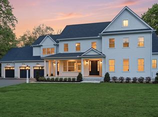 14 Thoreau Rd, Lexington, MA 02420