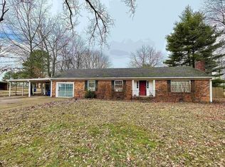 950 Stella Ruth Rd, Martin, TN 38237