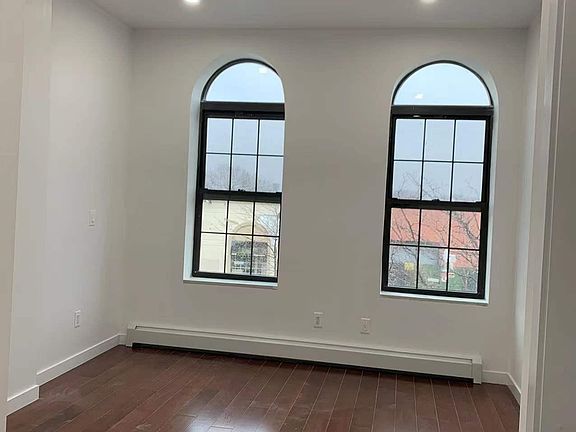 3rd image of 7329 Grand Ave #2L