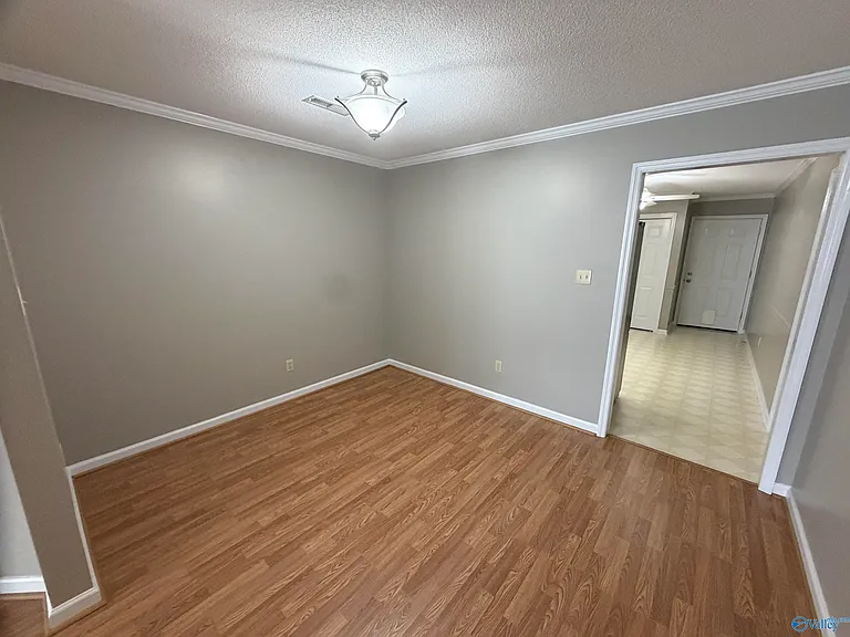 402 Pine St NW — Photo 7