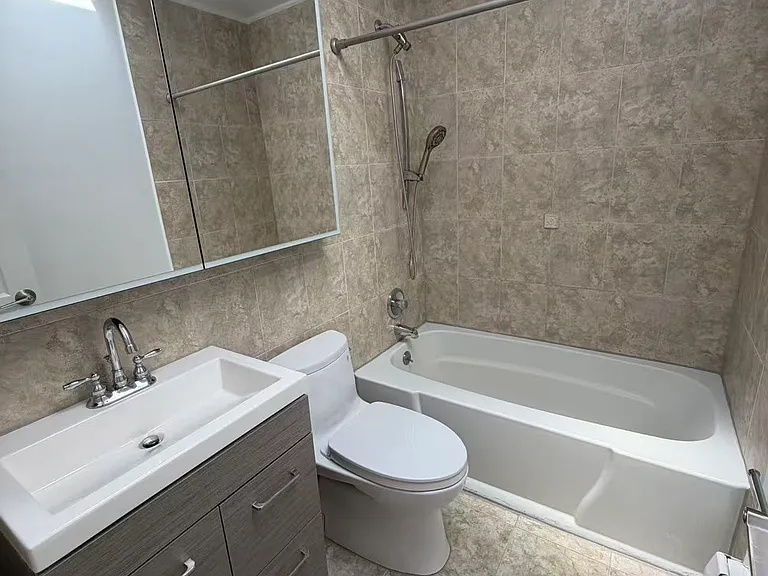 106 Robbins Ln — Photo 10