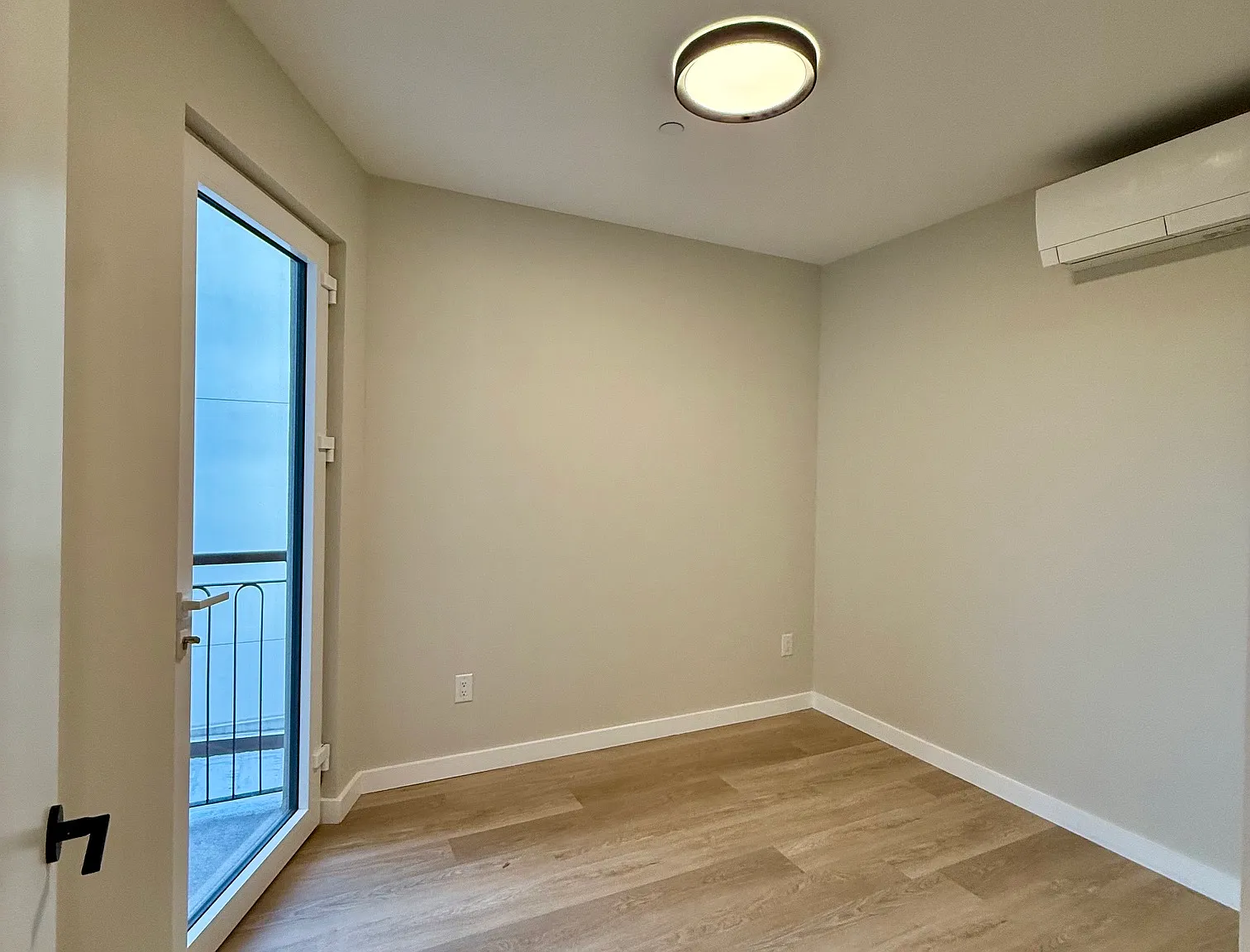 1600 Fulton St — Photo 3