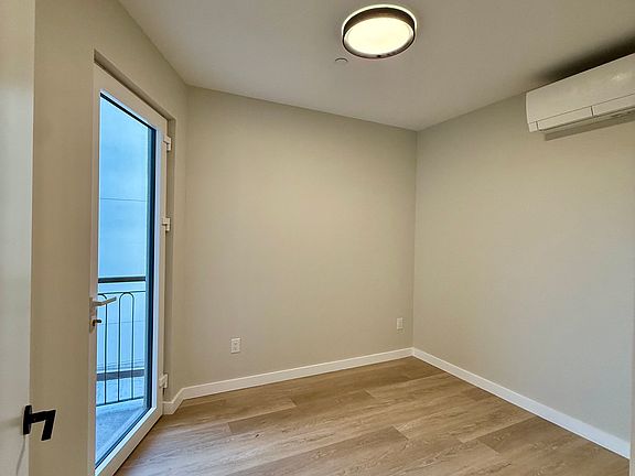 3rd image of 1600 Fulton St APT 4D