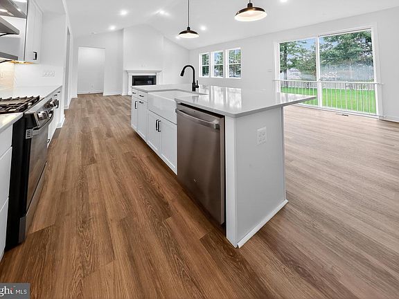 6th image of this home