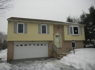 1033 Brunnerville Rd, Lititz, PA 17543