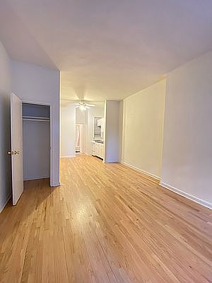 3rd image of 48 E End Ave Unit 48-1B