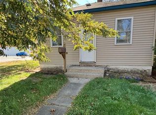 2536 W Shore Rd, Warwick, RI 02889