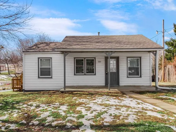 8150 Wea St, De Soto, KS 66018