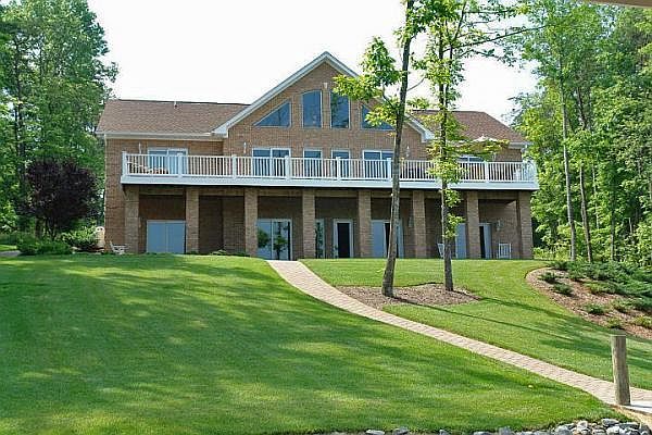 1st image of 441 Strawberry Banks Dr