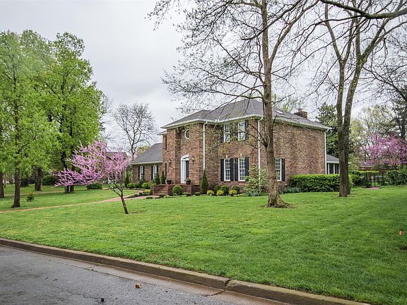 5th image of 2331 Londonderry Dr