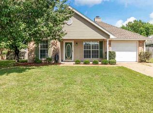 21 Edna Cv, Byram, MS 39272