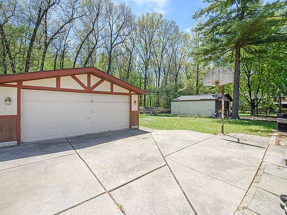 4th image of 14640 Debbie Dr