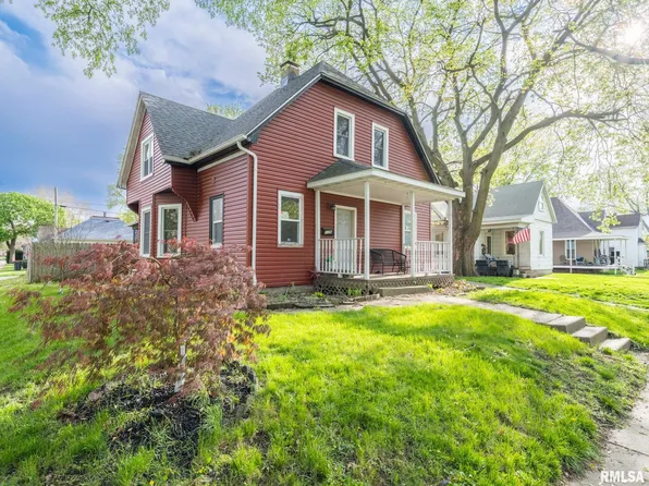 1126 Royal Ave, Pekin, IL 61554