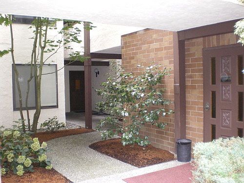 4th image of 10825 Glen Acres Dr S APT C