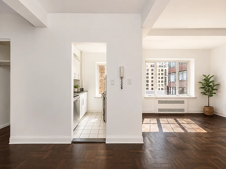 36 E 36th St #5-I — Photo 10