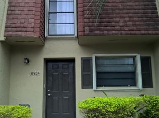 8954 Palm Tree Ln #8954, Hollywood, FL 33024